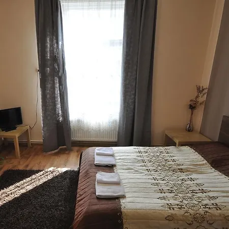 Pokoje Goscinne Isabel Homestay Krakow
